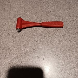 Glass break tool for vehicle